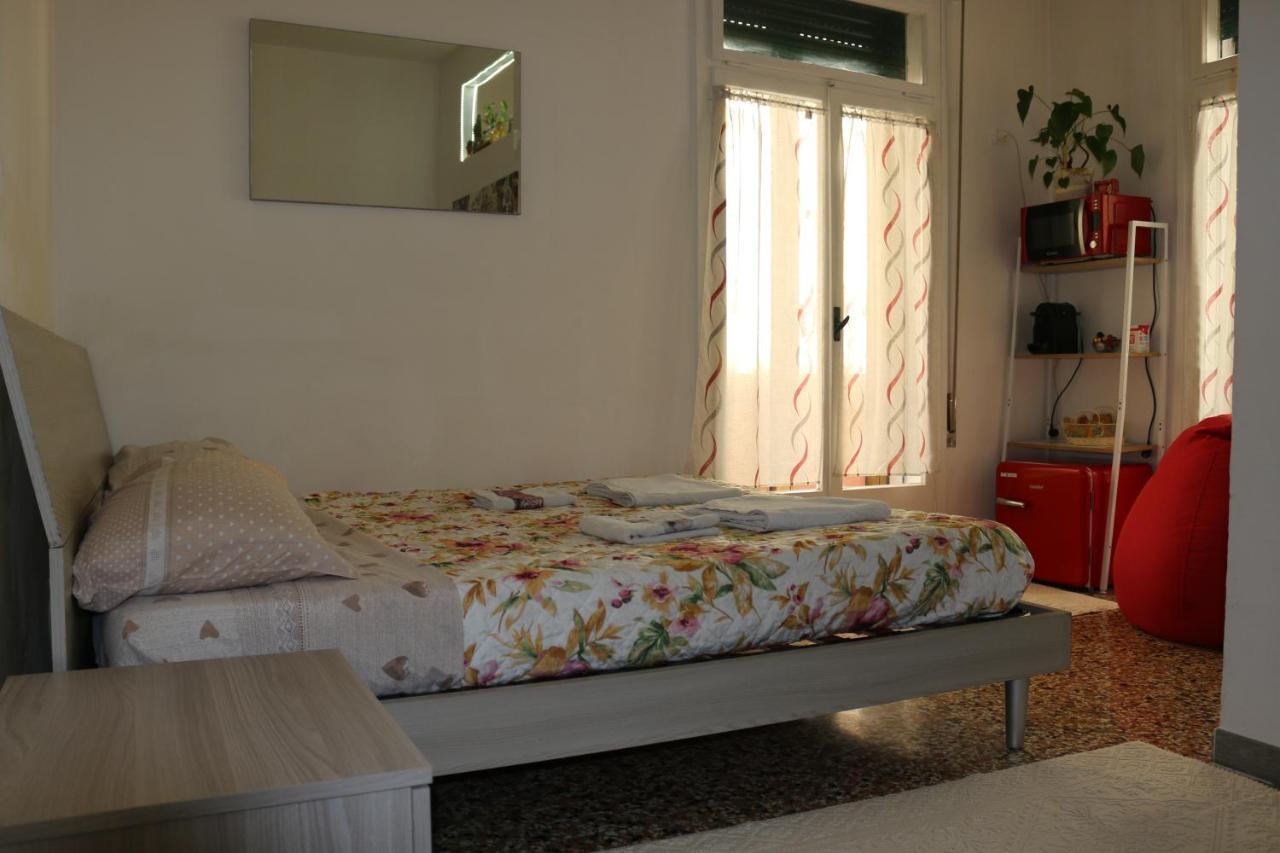 Venezia Lovely Rooms Lido di Venezia Exterior foto